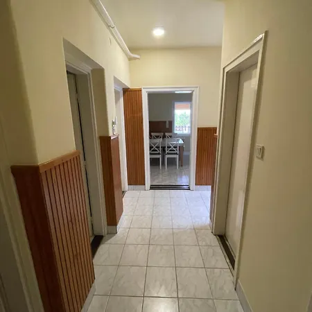 Julia Apartmanhaz 公寓